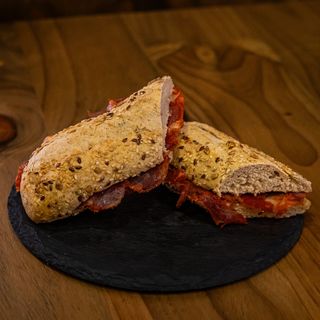 Bocadillo Semillado De Chorizo Ibérico