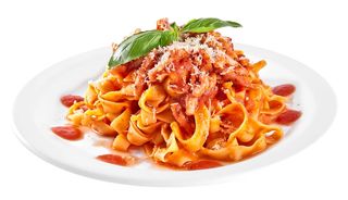 Tagliatelle cu pui - sos rosu