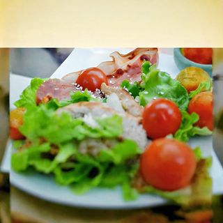 Салата микс с пиле и печен бекон (400г)