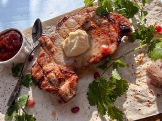 Стейк зі свинини на кістці (220g)