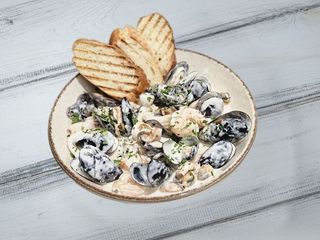 Плато морепродуктів у вершковому соусі (870/40g)