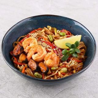 Вок з морепродуктами