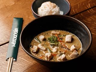 Зелений карі з куркою (500g)