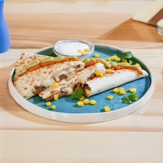 Tortilla Biria quesadilla, quesadilla sa junetinom, piletinom