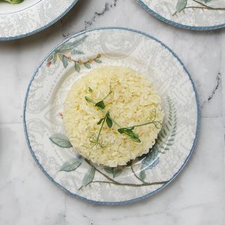 Қуырылған және бұрықтырылған күріш/Рис припущенный