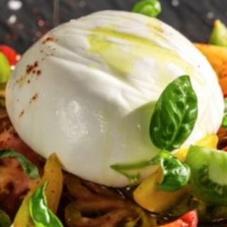 Ensalada de burrata 