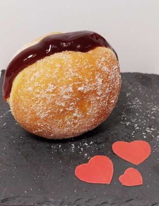 Bola de Berlim Frutos Vermelhos