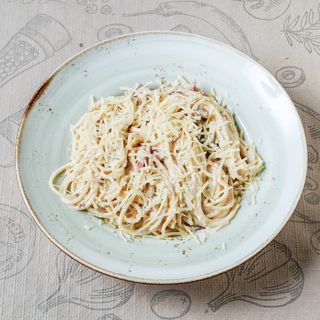 Espaguetis a la carbonara