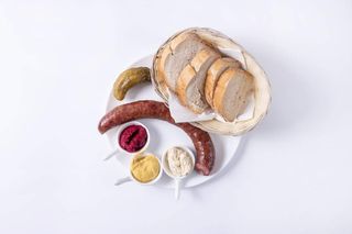 Kiełbasa gotowana z dziczyzny