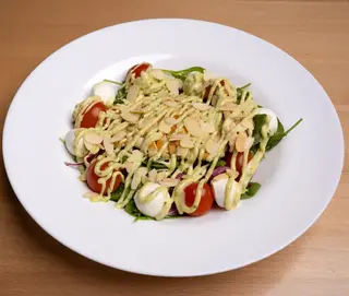 Chicken Caprese Salad BIG 290 G