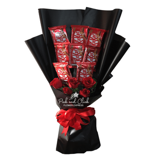 Kit Kat And rose rosse 