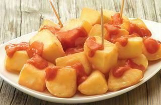 12A.Ración De Patatas Bravas
