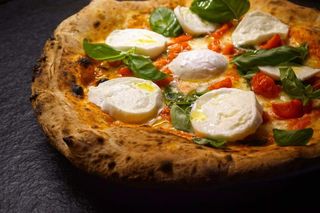 Margherita con bufala