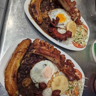 Bandeja Paiza 