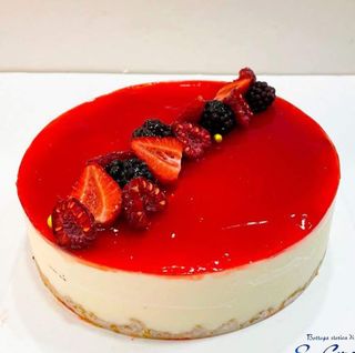 Torta cheesecake frutti di bosco per 10 persone