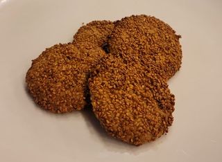 Sesame sweet cookies