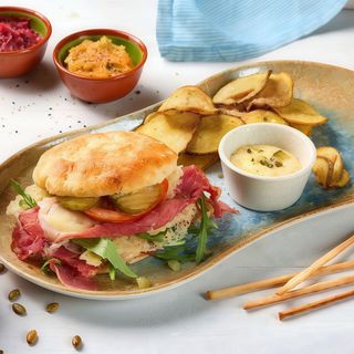Focaccia farcida de pastrami