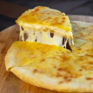 იმერული ხაჭაპური 8  ნჭრიანი