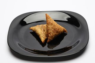 Beef Samosa (3 Pieces)
