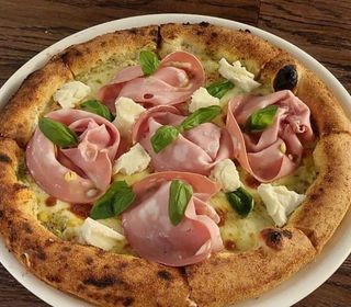 Pizza mortadela pistacio 600 g