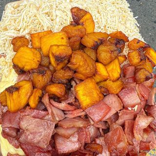 Salchipapa La Exótica