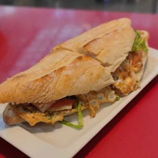 Bocadillo especial  De Pollo 