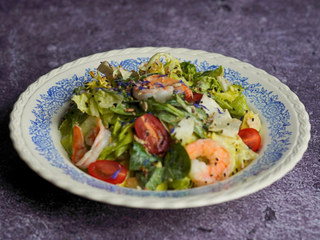 Салат з креветками та кунжутною заправкою (NEW)