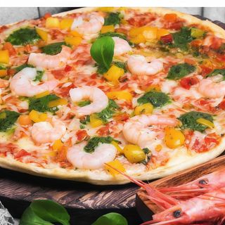 Pizza De Gambas (Familiar) con bebida lata gratis
