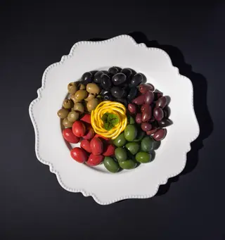 OLIVE MIX PLATE 