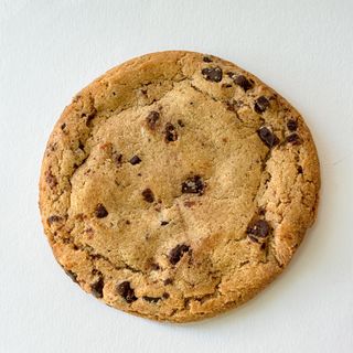 Cookie con chips de chocolate 