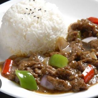 Arroz Con Ternera Y Salsa