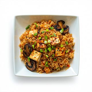 Cơm Xào Sa Tế Vegano Con Tofu Y Shitake