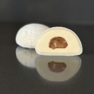 Mochi Premium Chocolate Blanco & Avellana
