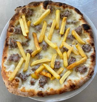 Salsiccia e patatine