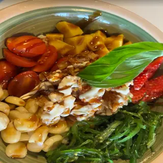 Poke de salmón