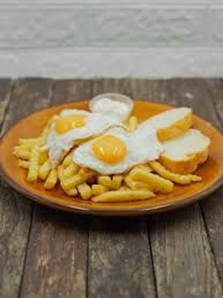 38. Huevos fritos con patatas