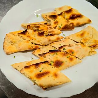 Pão com Chouriço e Mozzarela