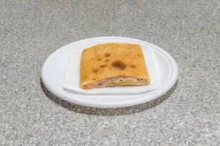 Saccottino provola, mortadella