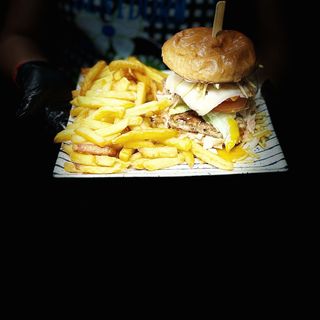 Hamburguesa Latina (La Monstruosa) 