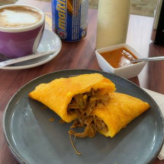 Empanada De Carne Mechada