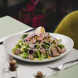 Salata sa svježom tunom 350 gr