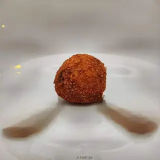 Arancino all' amatriciana