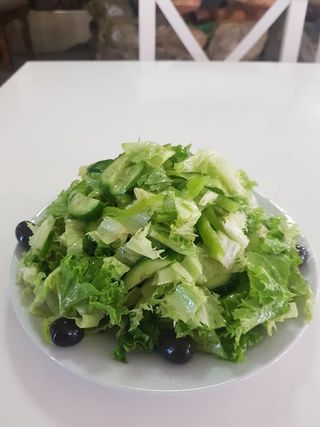 მწვანე სალათი