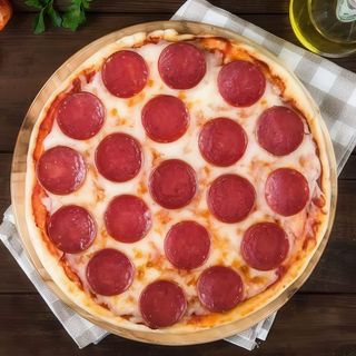 Pizze Pepperoni (Mediana)