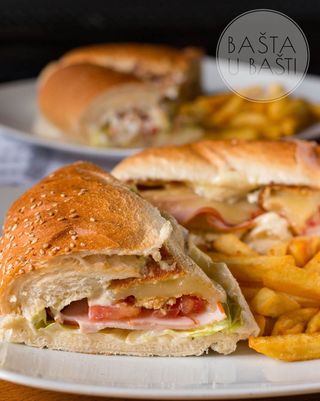 Sendvič sa pršutom 300g