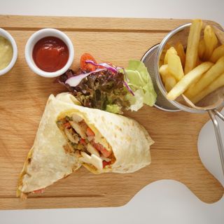 Wrap Tex-mex ( au choix poulet grillé ou viande hachée)