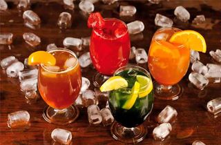 Hladni čaj od limuna i passion fruit-a