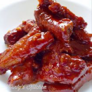 80. Costillas BBQ