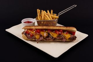 Philly cheese steak sendvič