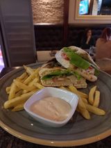 Sendvič piletina 4 vrste sira